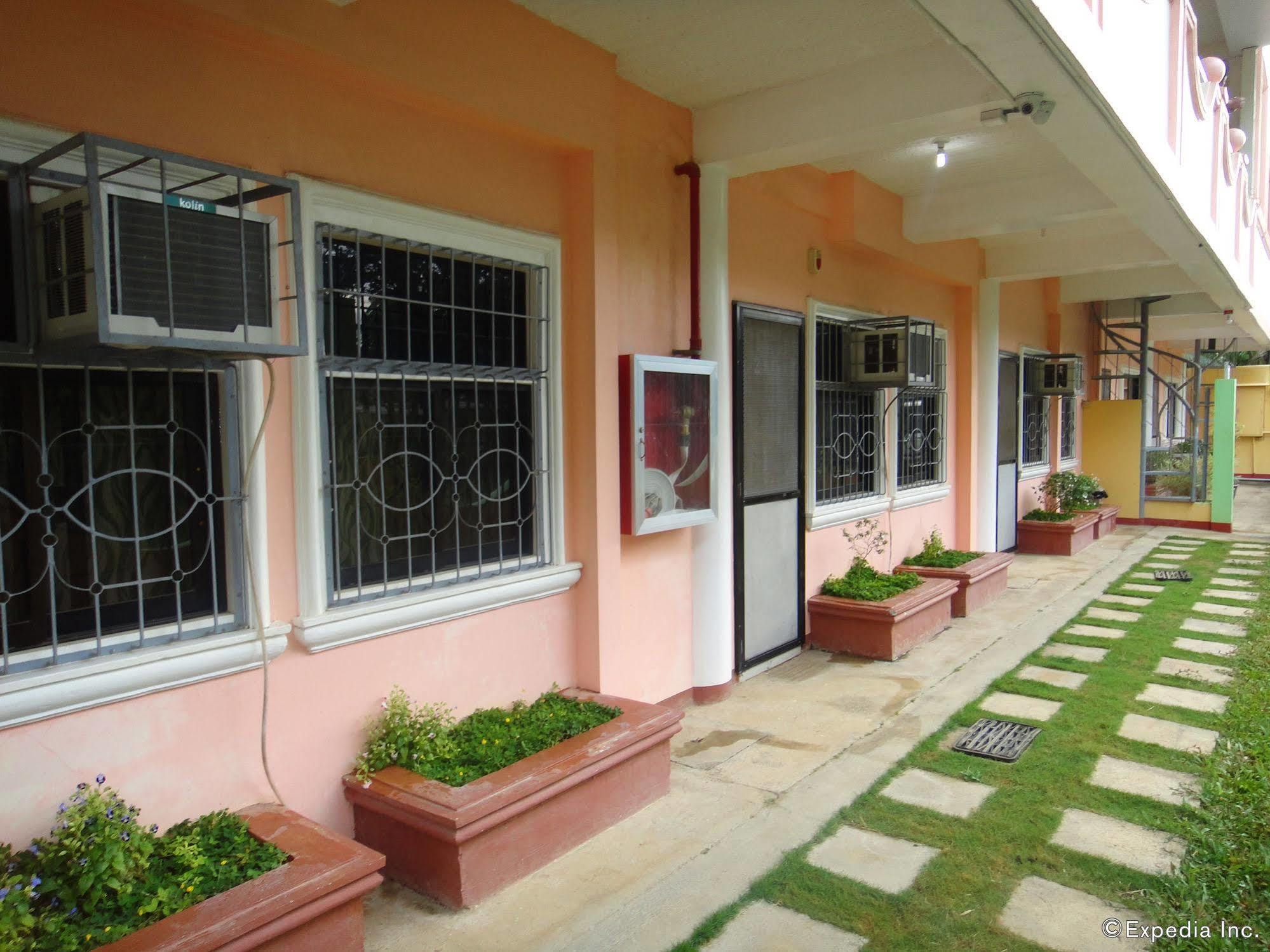 Amerson Pension Place Puerto Princesa Exterior foto